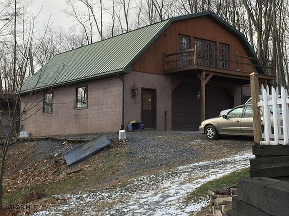 3rd image of 265 Peacock Ln