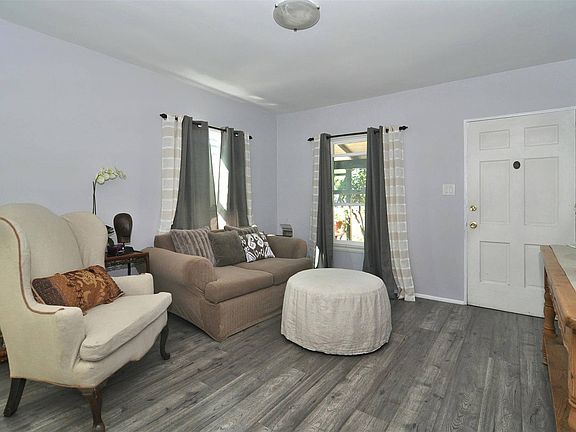 5th image of 11562 St