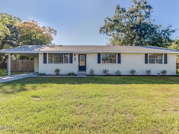 2nd image of 406 Klondyke Rd