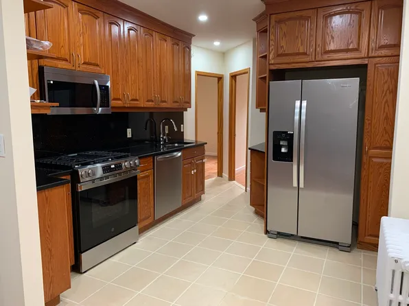 (undisclosed Address), Maspeth, NY 11378