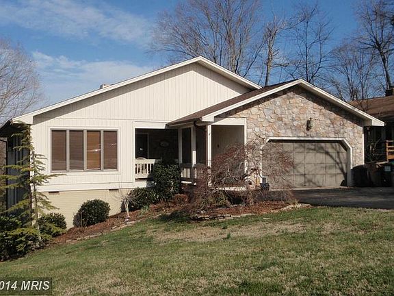 2nd image of 1418 Washington Dr