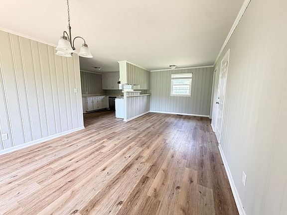 3rd image of 1107 W Park Ave