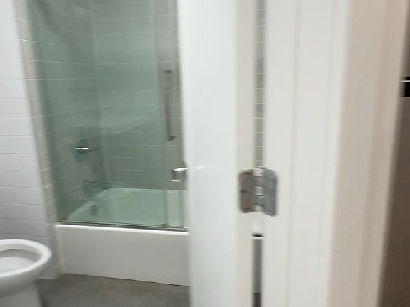 5th image of 5100 Hudson Ave #405