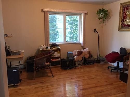 2nd image of 32 Grattan St