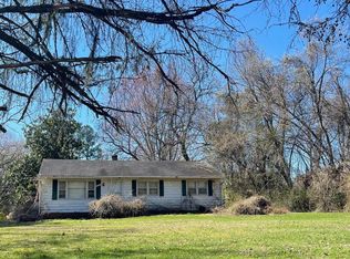 7507 Hooes Rd, Springfield, VA 22150