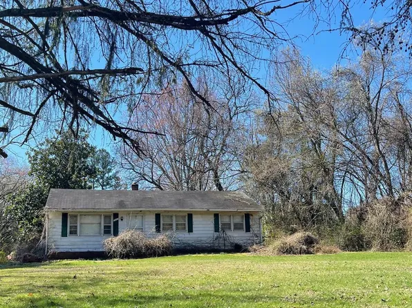 7507 Hooes Rd, Springfield, VA 22150