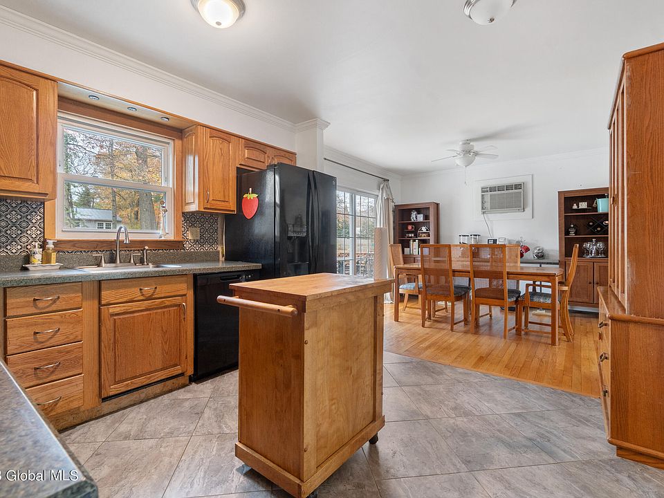 621 Sunny Lane, Ballston Spa, NY 12020 Zillow