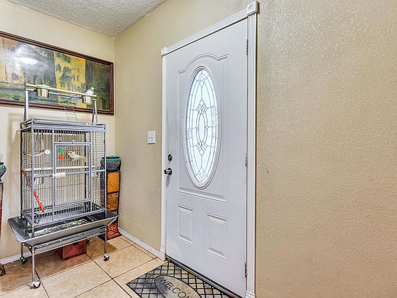 4th image of 451 Saint Marys Dr