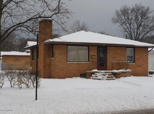 2465 McCracken St, Muskegon, MI 49441