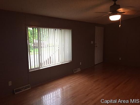 2nd image of 114 Woodfield Blvd