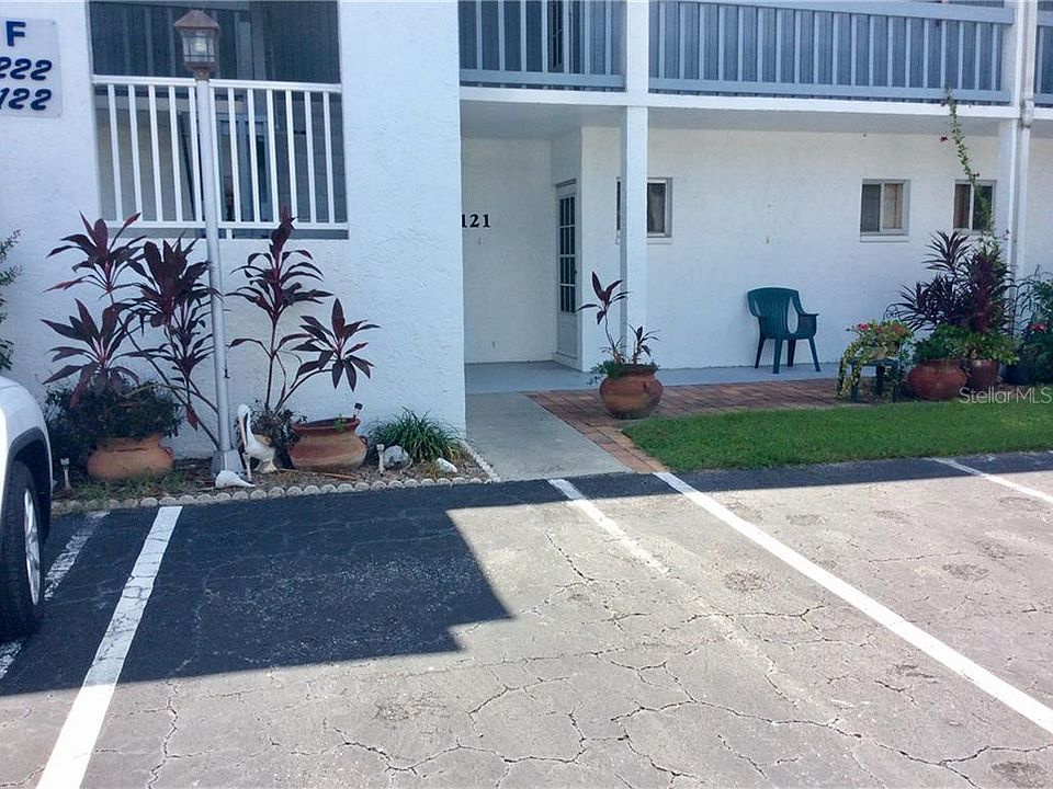 1st image of 22375 Edgewater Dr Unit 121