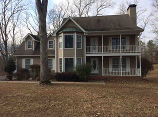142 Adrian Ln, Benton, KY 42025