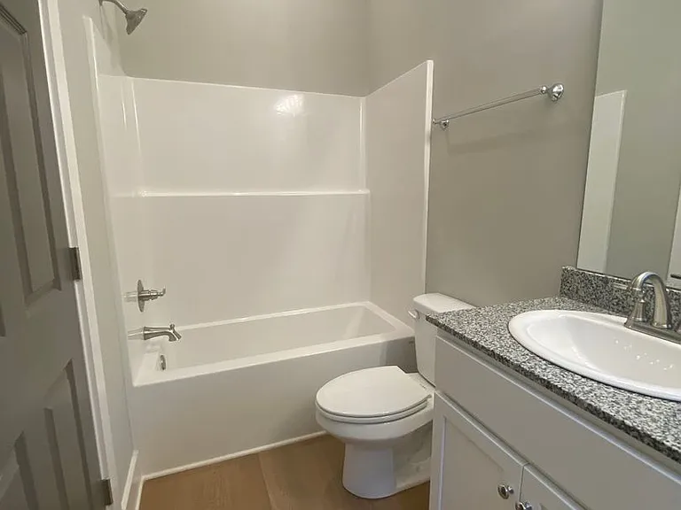 255 Bailey Street — Photo 7