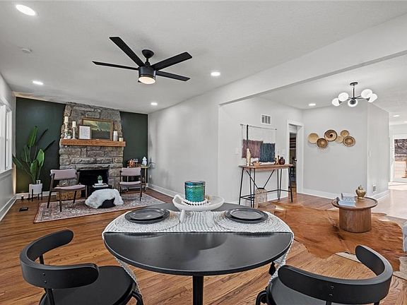 5th image of 4743 Fairmount Ave