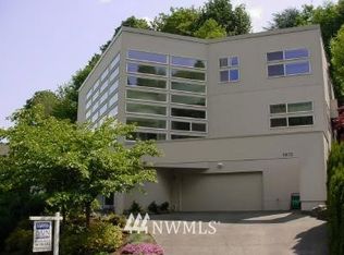 8875 Paisley Dr NE, Seattle, WA 98115