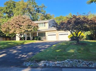 15 Sterling Forest Lane, Suffern, NY 10901