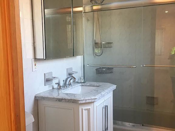 5th image of 2138 48th St