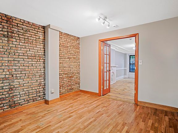 5th image of 179 Macdonough St #2