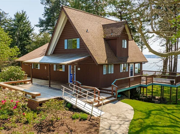 3692 S Camano Drive, Camano Island, WA 98282