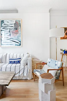 Rented by Compass | media 27