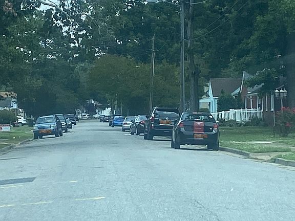 4th image of 819 Wright Ave