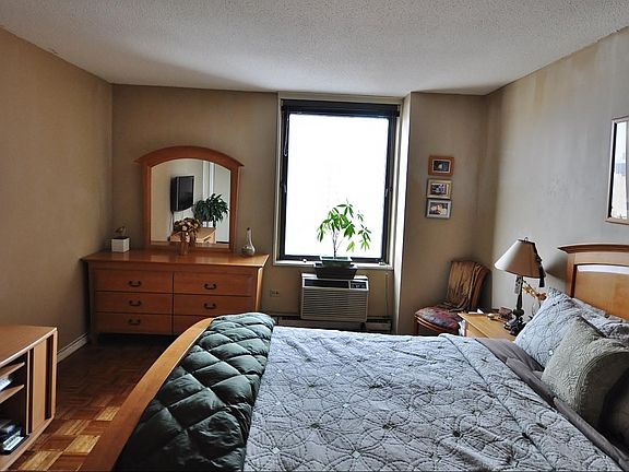 5th image of 1623 3rd Ave APT 21A