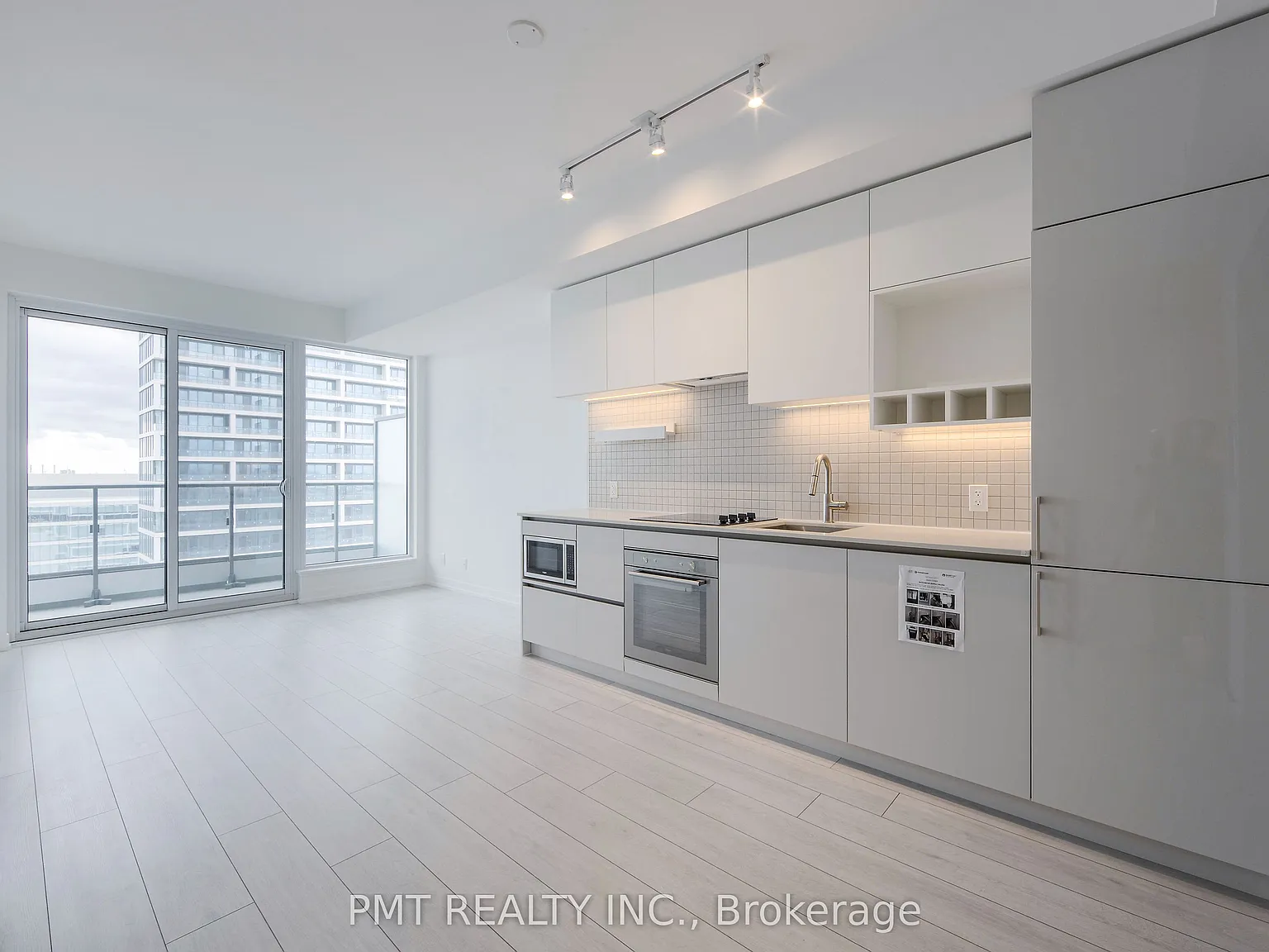 2 bed, $2,400 — Photo 2