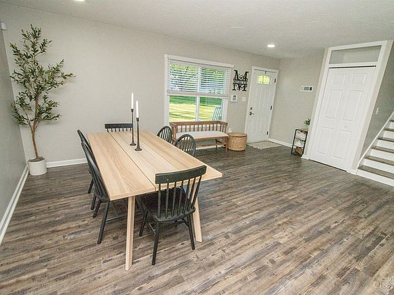 4th image of 640 Lytle Pl