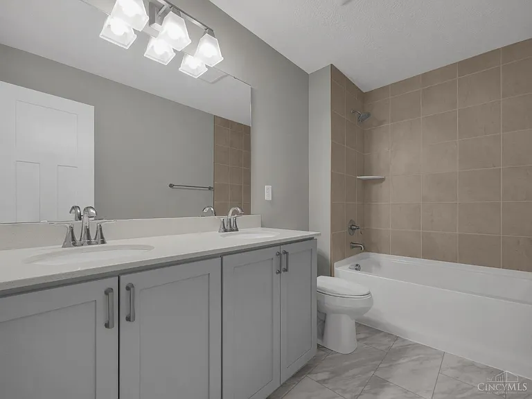 8705 Quietwood Ln — Photo 36