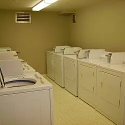 1 bed, 1.0 bath, 672 sqft, $1,525 — Photo 3