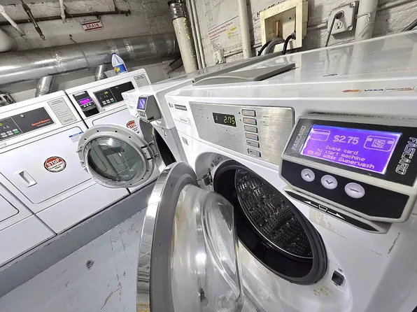 586 Pacific Street image 8 of 9