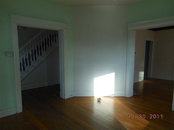4th image of 5316 Globe Ave