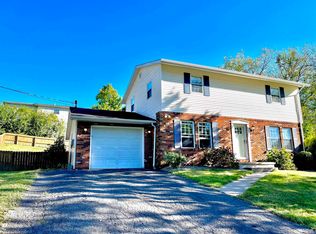 1904 Constitution Dr, Fairmont, WV