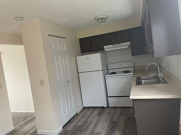 4th image of 7630-88 Stuhldreher St NW #7640
