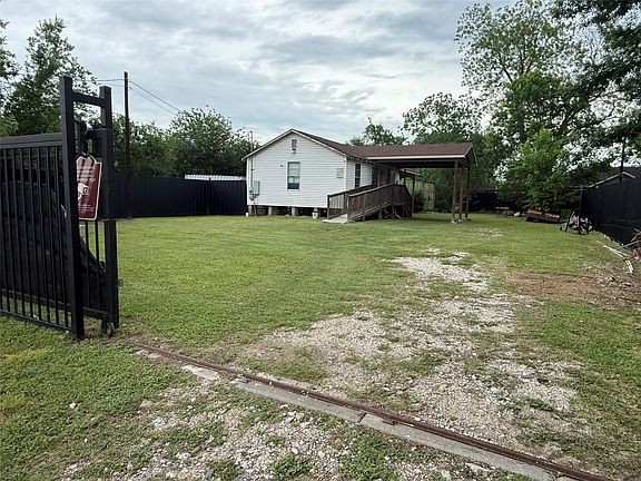 3rd image of 10338 Aldine Westfield Rd