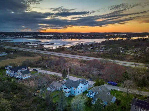 110 Houston Ave, Narragansett, RI 02882