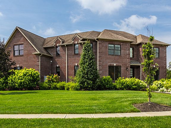 2nd image of 10748 English Oaks Dr