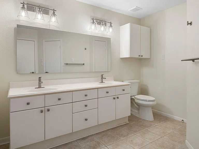 13 E Willowwood Ct — Photo 25