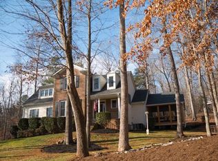 1810 Valley Creek Dr, Hillsborough, NC 27278