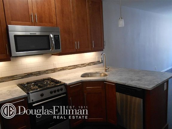 2nd image of 235 W 70th St APT 4C