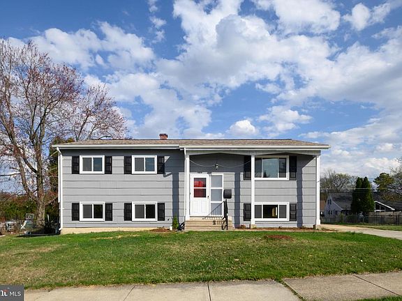 2nd image of 1219 Redcliffe Rd