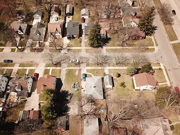 3rd image of 168 Dwight Ave