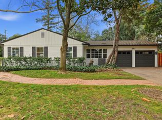894 Larch Ln, Sacramento, CA 95864