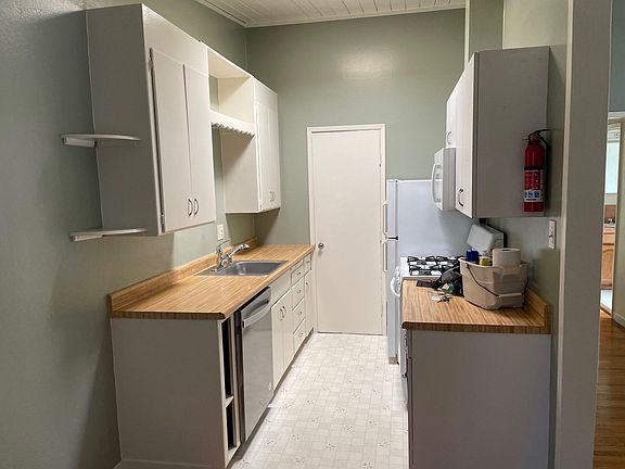 2nd image of 3327 Alma St