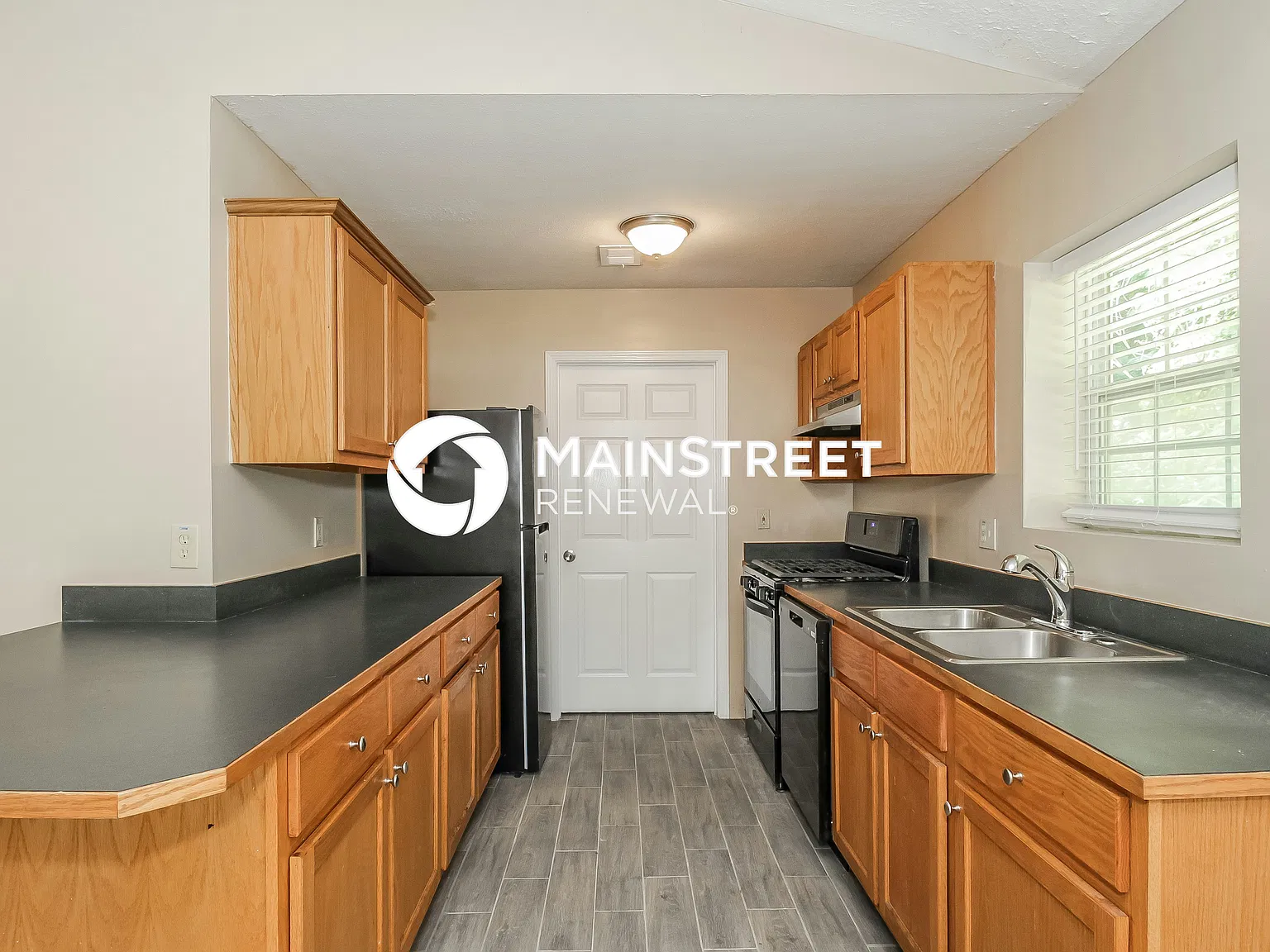 571 Cardell Cir SE — Photo 3