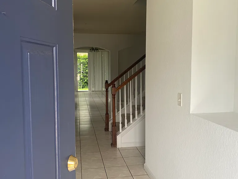 2900 Wentworth Ln — Photo 5