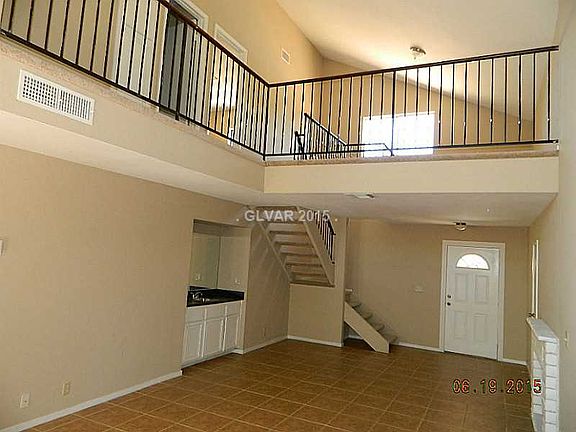 3rd image of 3764 Broadriver Dr
