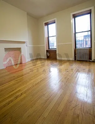Rented by Wave Real Estate Group | media 1