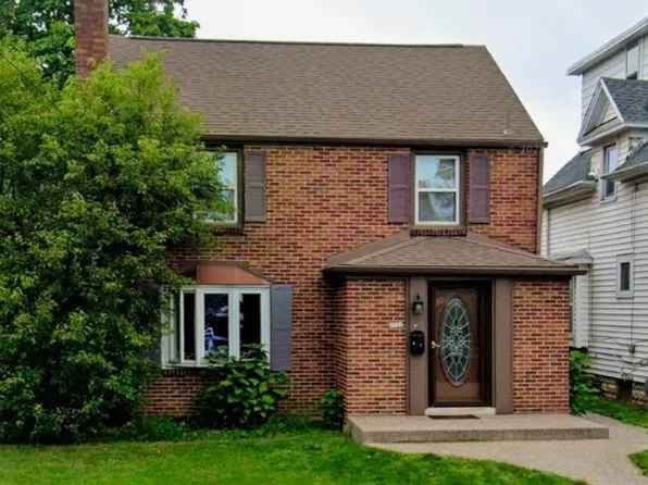 2722 Willow Ave, Niagara Falls, NY 14305