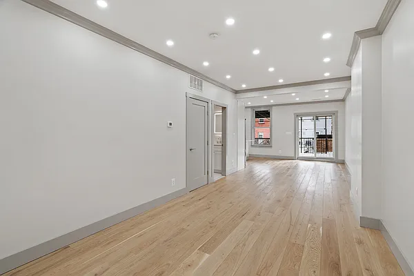 Rented by Compass | media 56